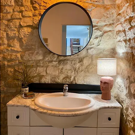 Self Contained In * Juille