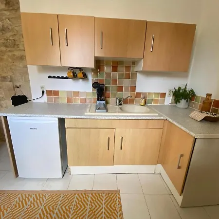 Lejlighed Self Contained In Juille