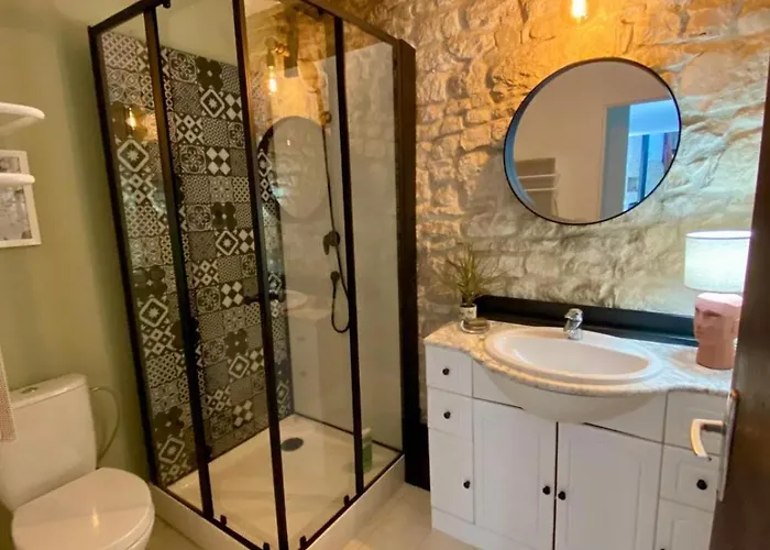 Self Contained In 公寓 *